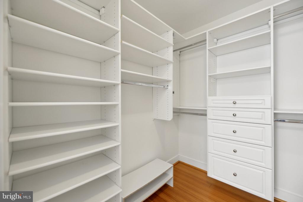 2425 L St NW #530