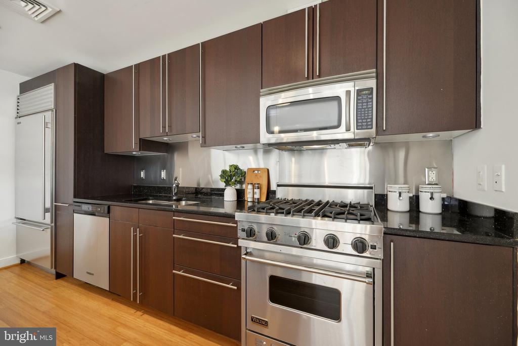2425 L St NW #530