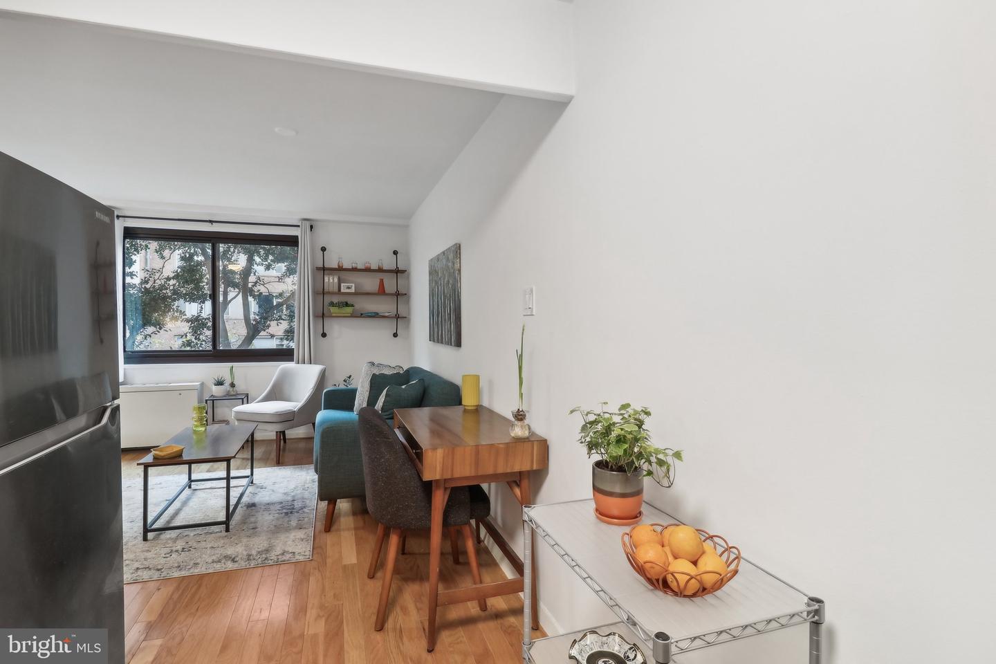 1601 18th St NW #214