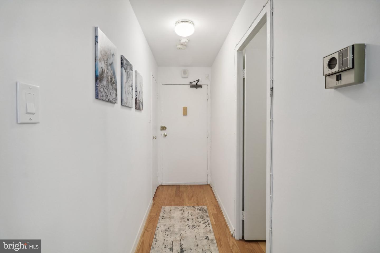 1601 18th St NW #214