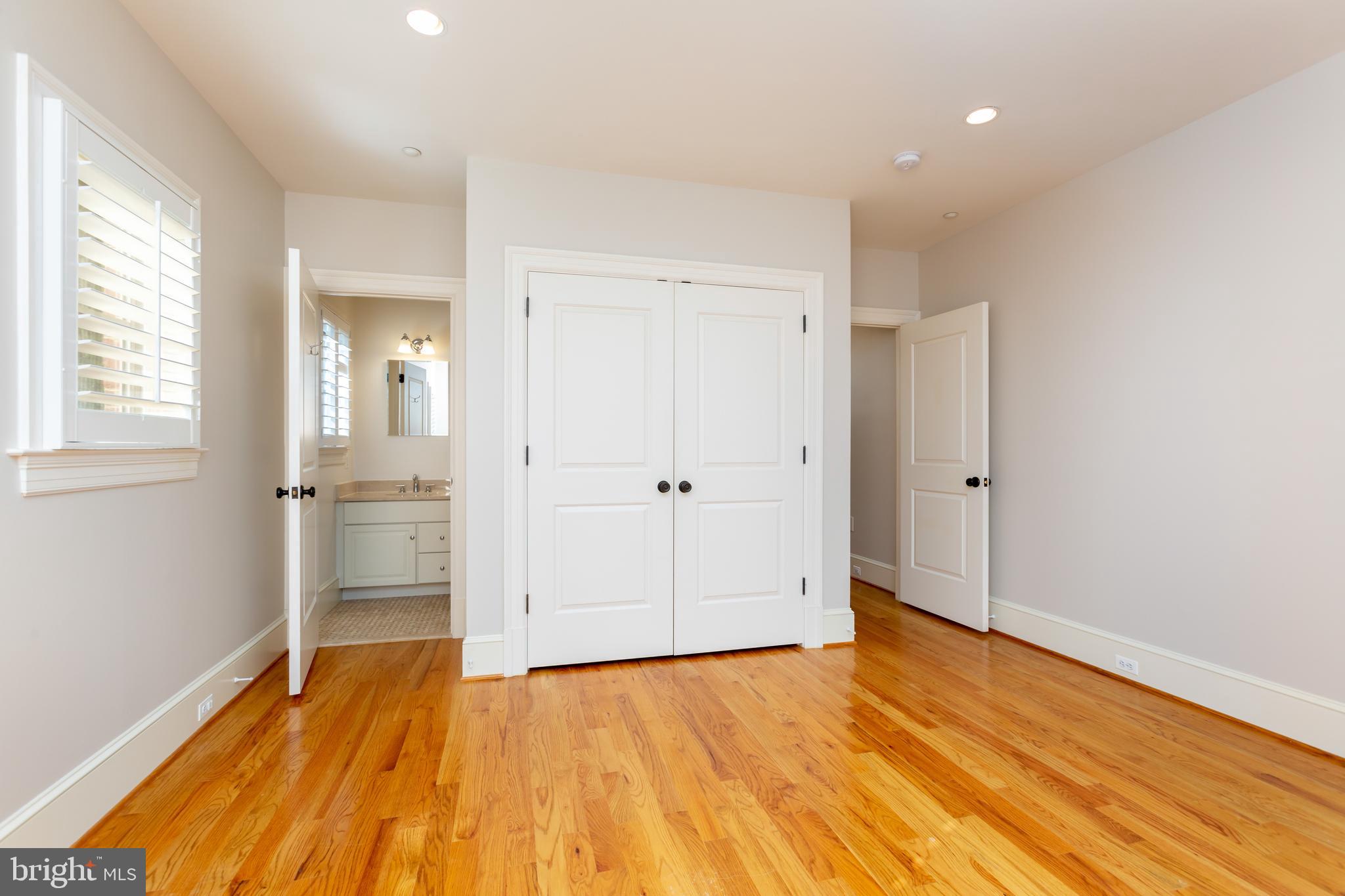 2608 36TH PL NW