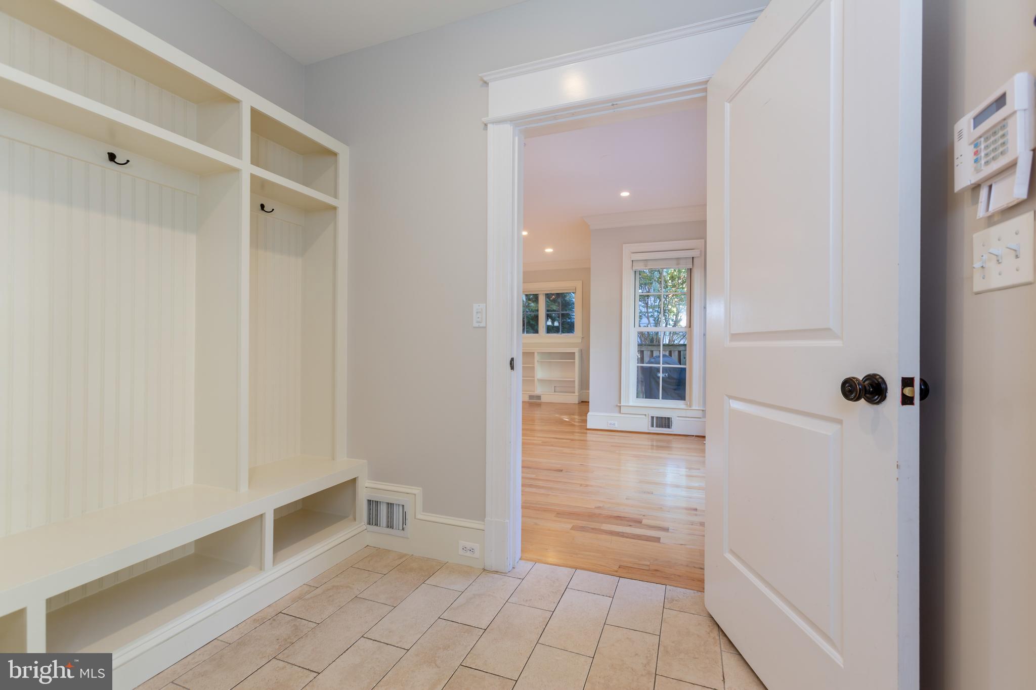2608 36TH PL NW