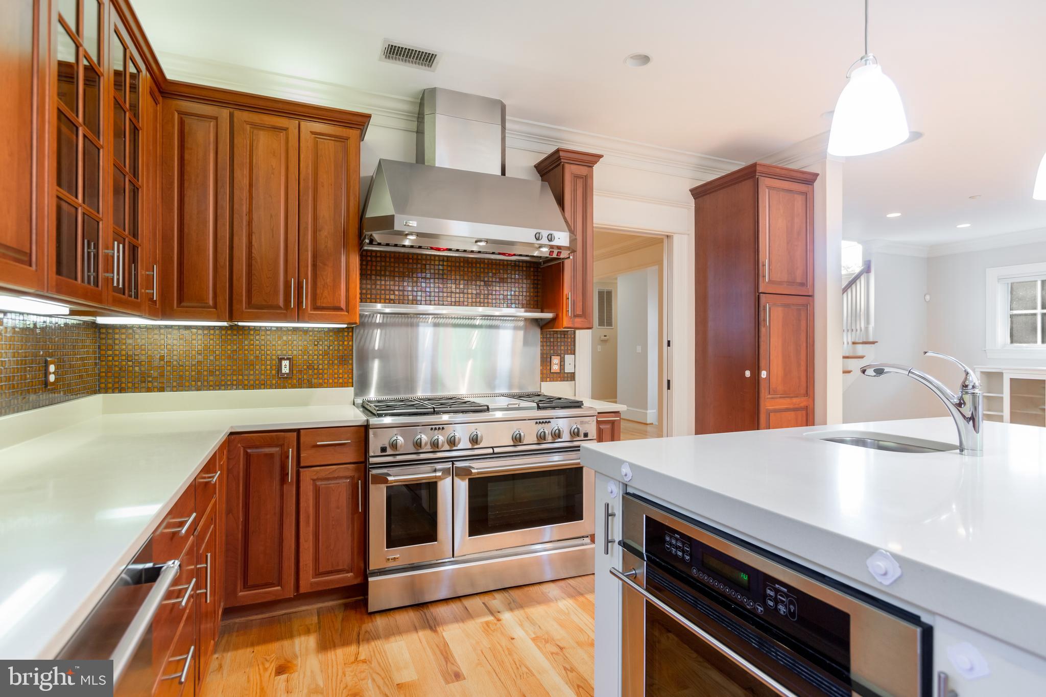 2608 36TH PL NW