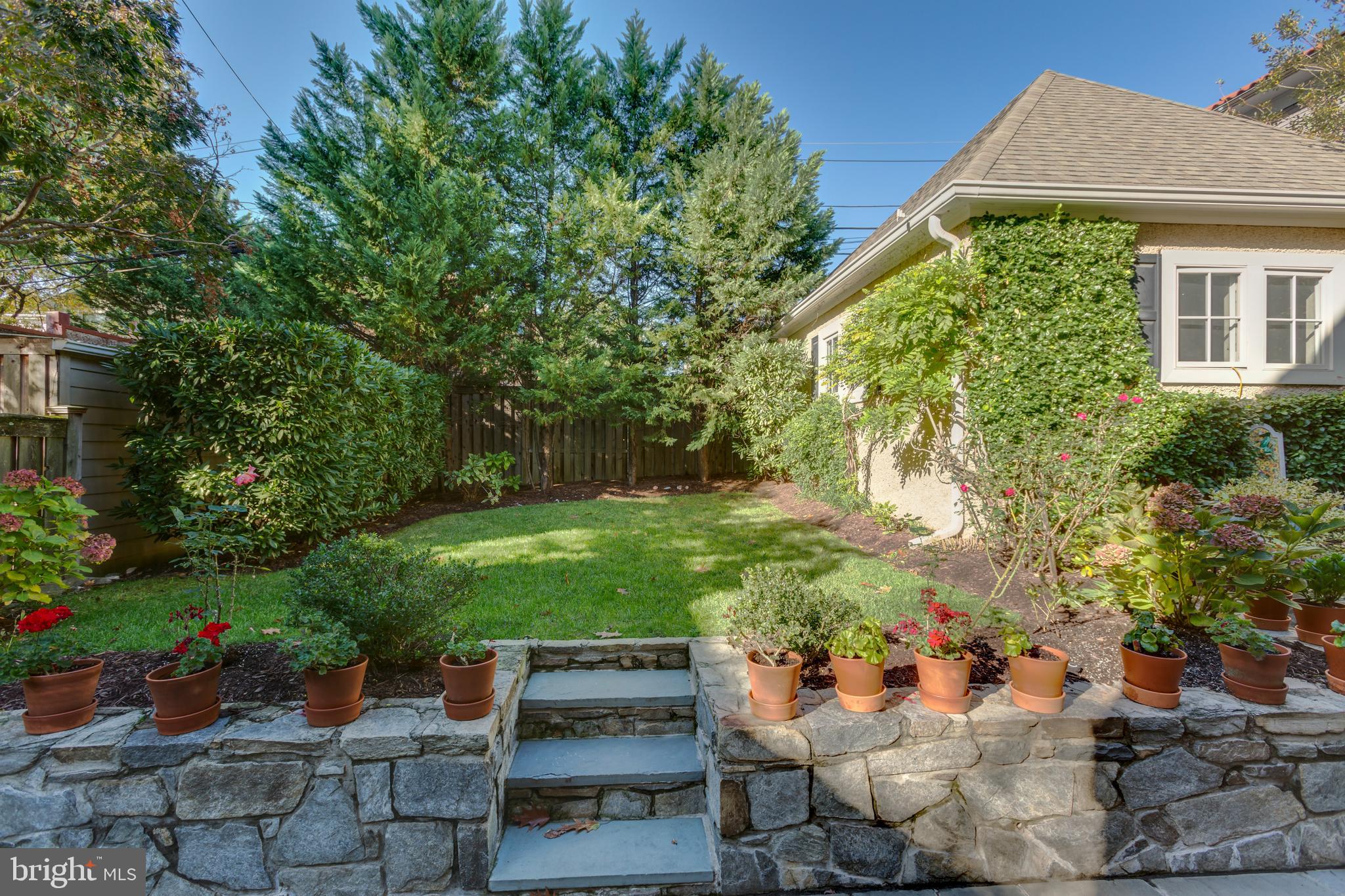 2608 36TH PL NW
