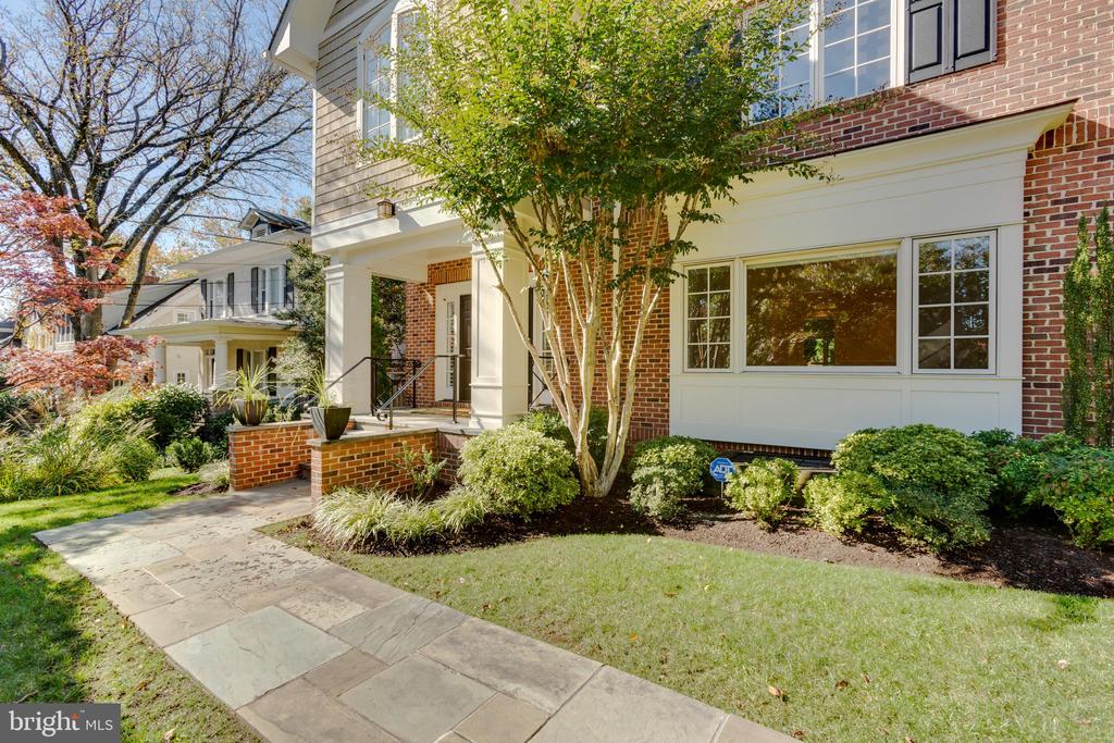 2608 36TH PL NW