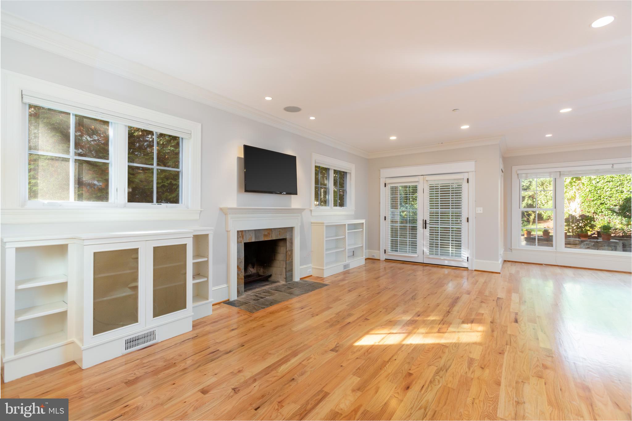 2608 36TH PL NW