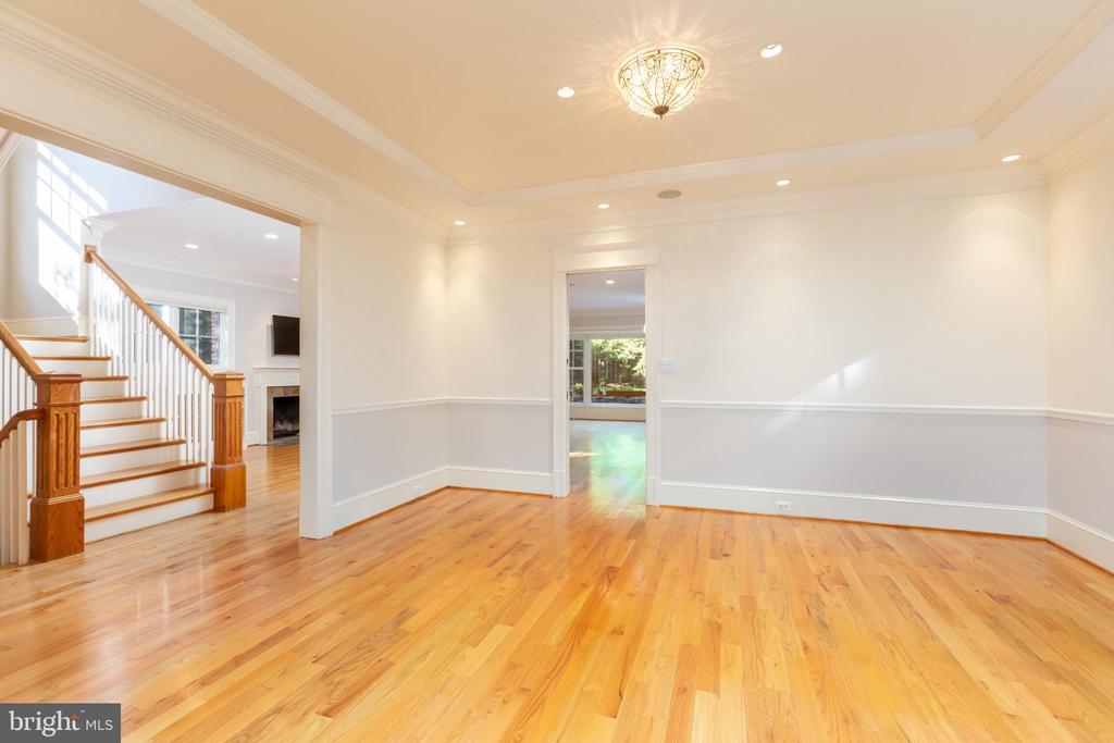 2608 36TH PL NW