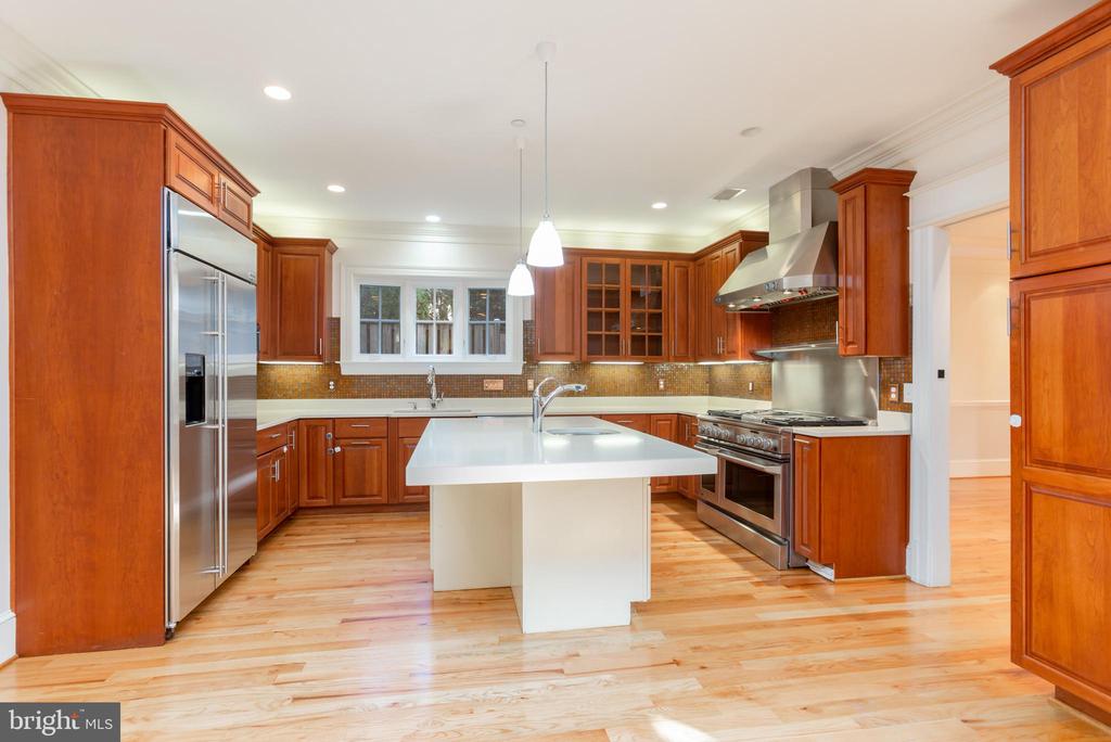 2608 36TH PL NW
