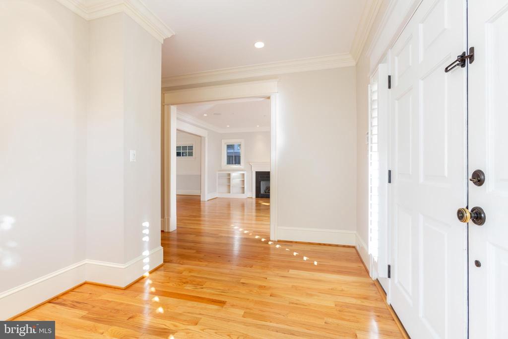 2608 36TH PL NW