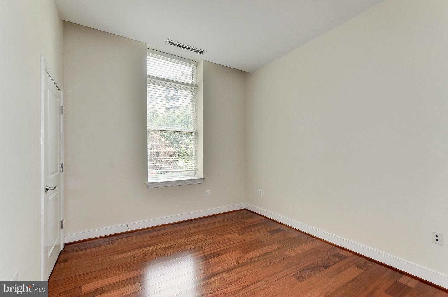 2425 L ST NW #226