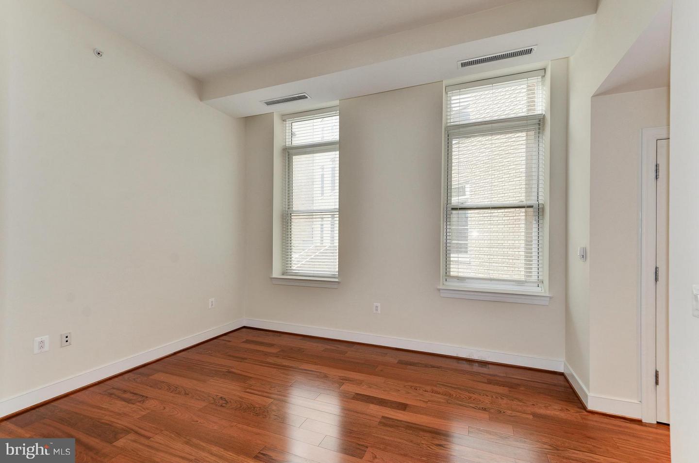 2425 L ST NW #226