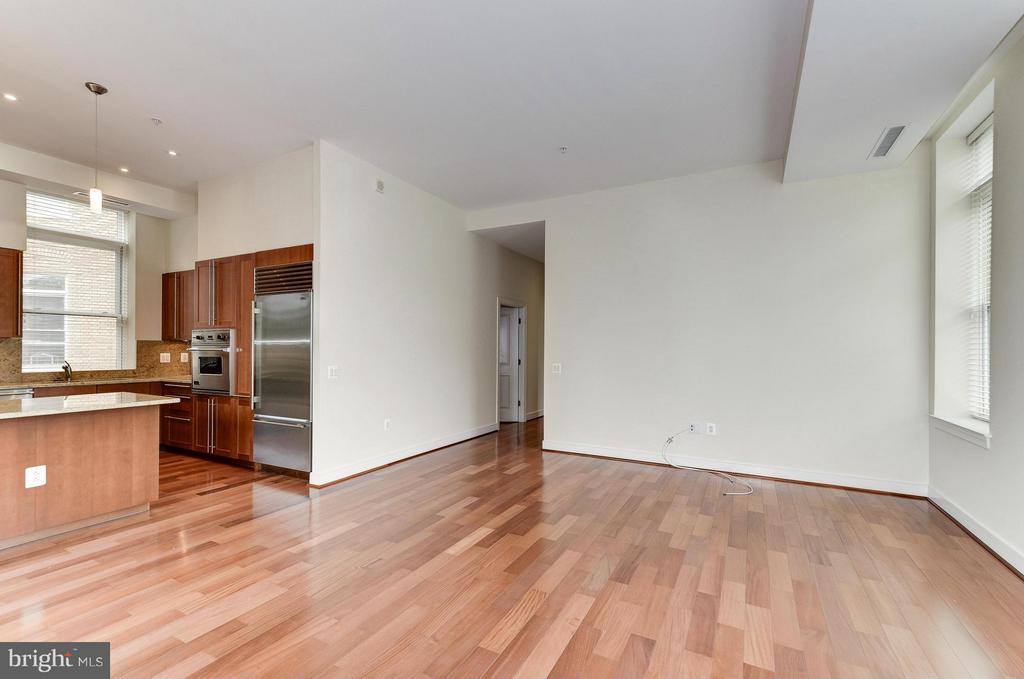 2425 L ST NW #226