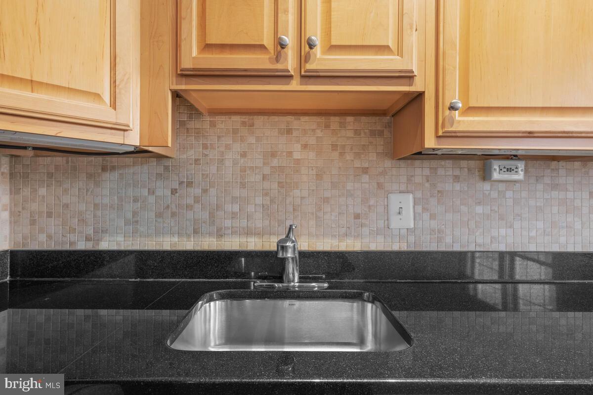 3024 WISCONSIN AVE NW #103