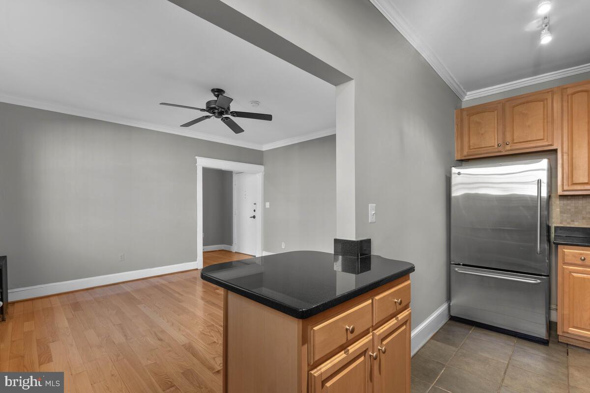 3024 WISCONSIN AVE NW #103