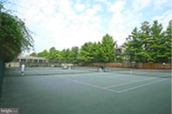 3101 NEW MEXICO AVE NW #205