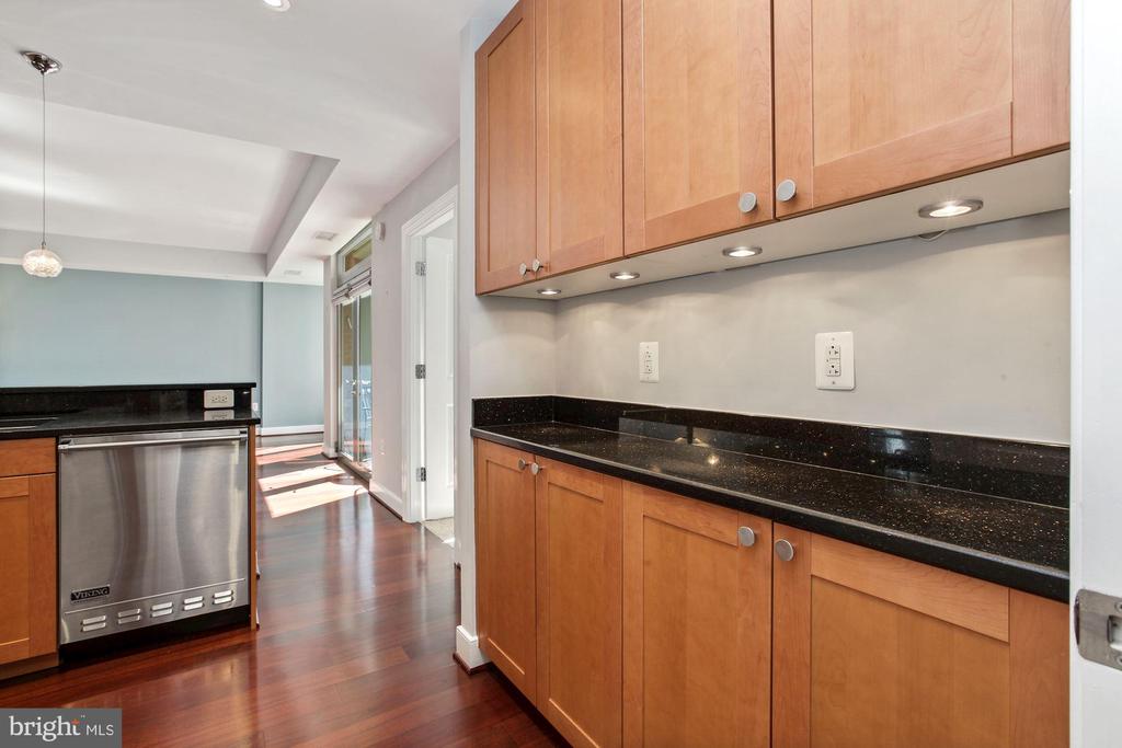 2425 L ST NW #412