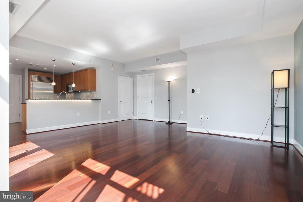 2425 L ST NW #412