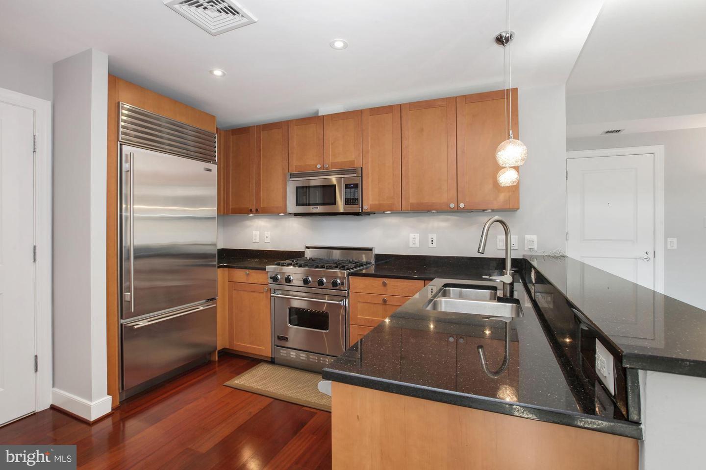 2425 L ST NW #412