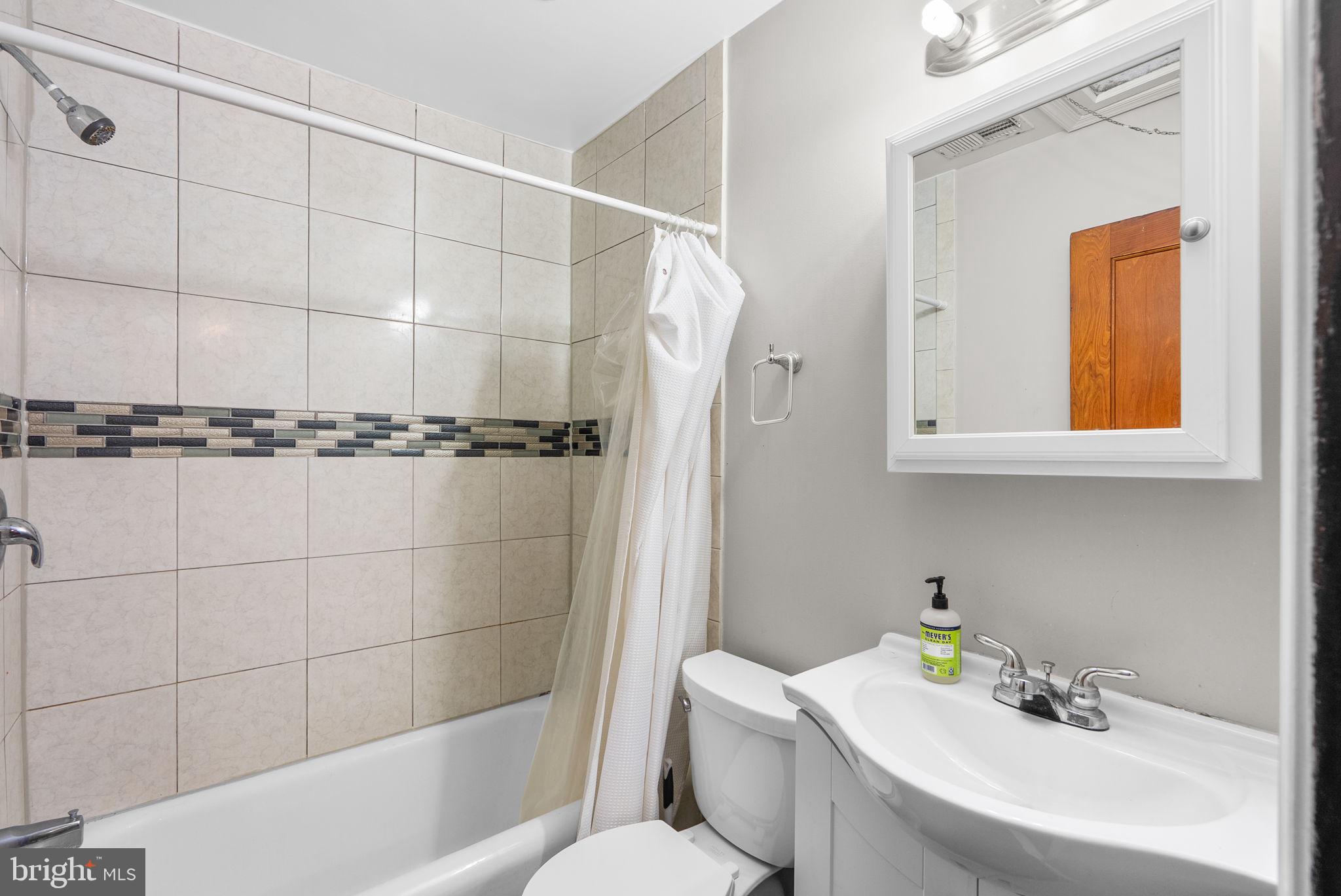 24 GALLATIN STREET NW