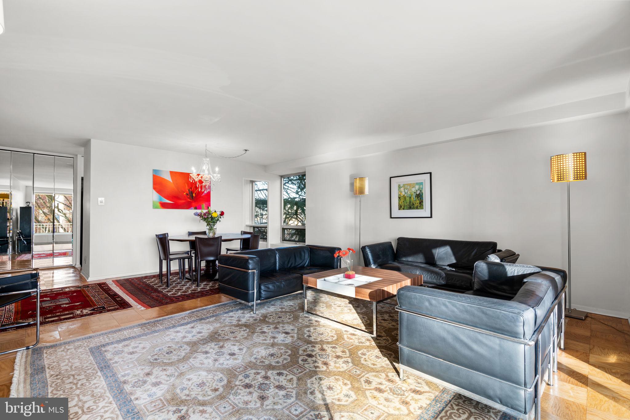 1435 4TH STREET SW B211