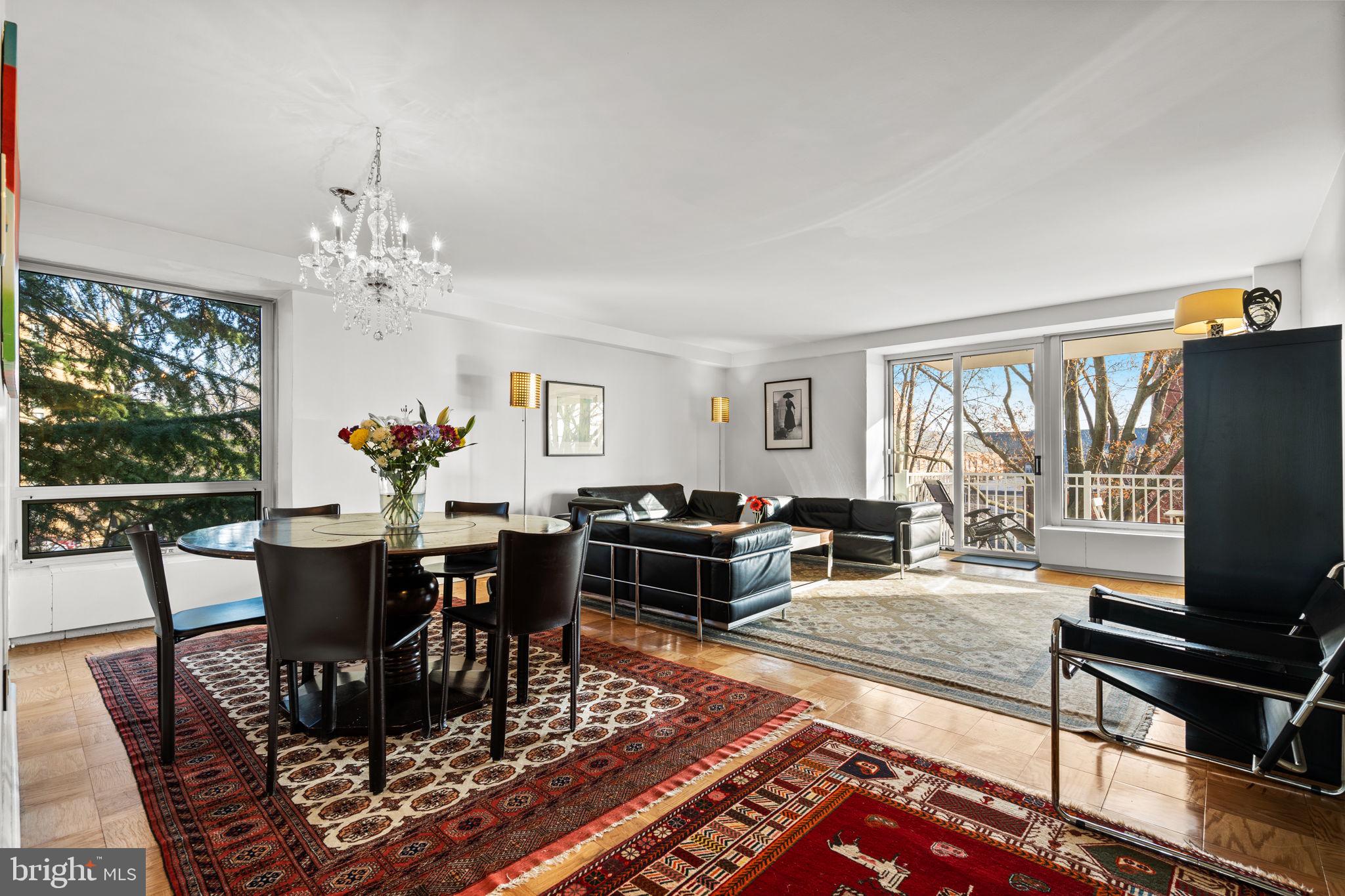 1435 4TH STREET SW B211