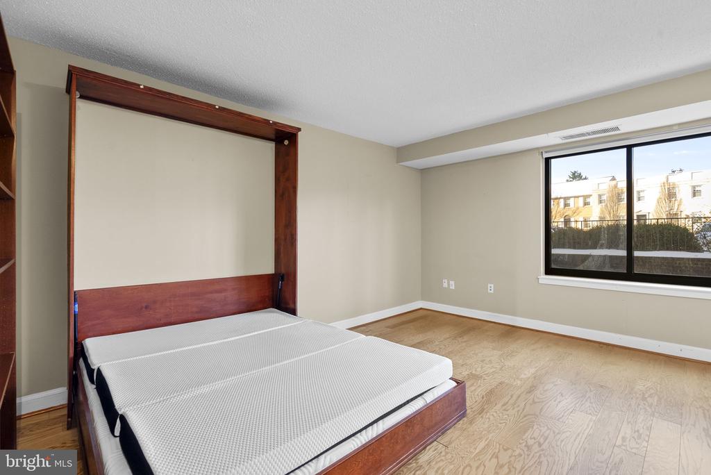 3101 NEW MEXICO AVENUE NW 205