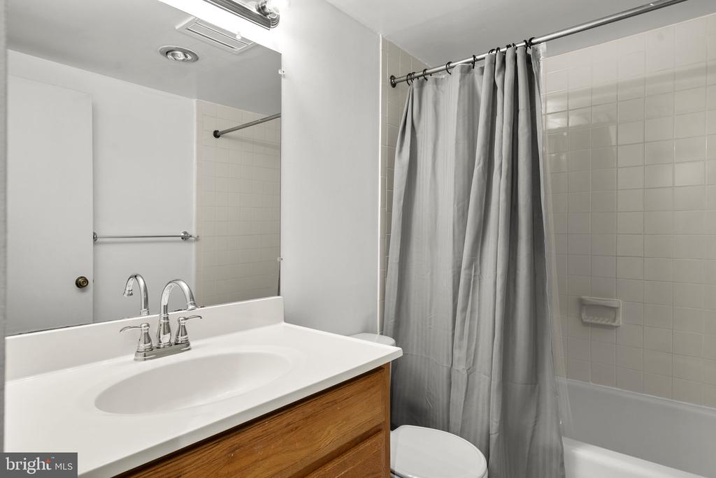 3101 NEW MEXICO AVENUE NW 205
