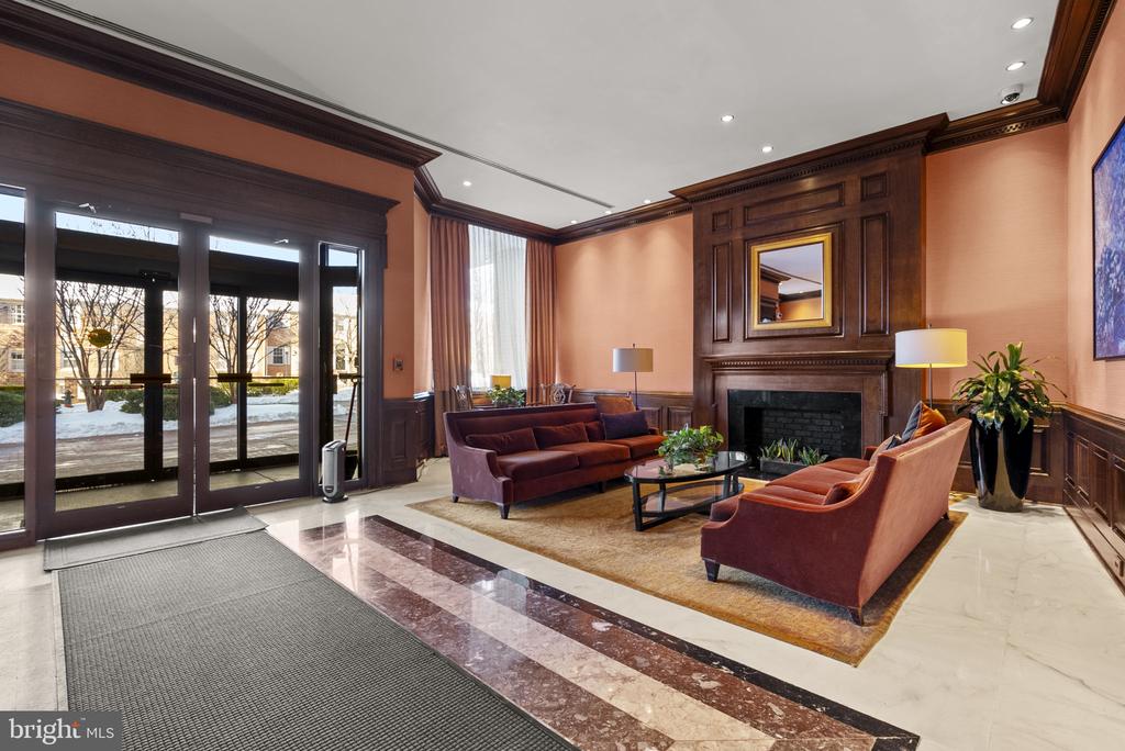 3101 NEW MEXICO AVENUE NW 205