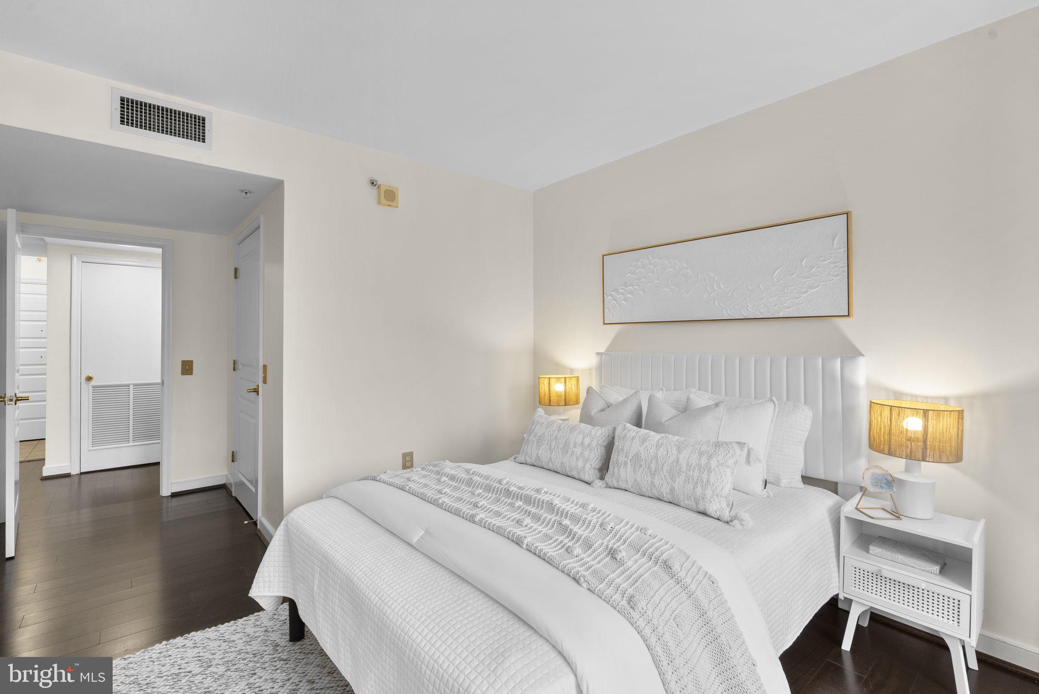 631 D STREET NW 1129