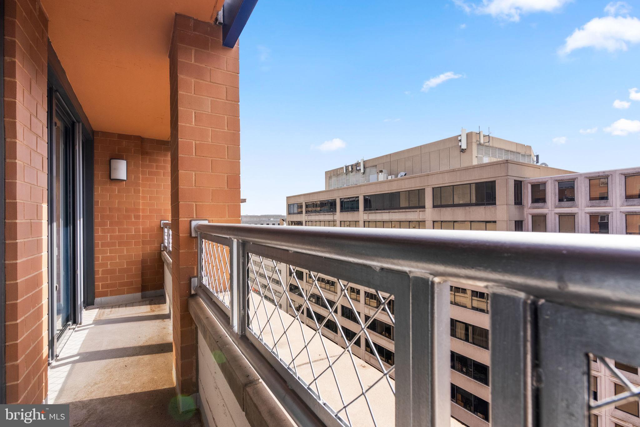 631 D STREET NW 1129