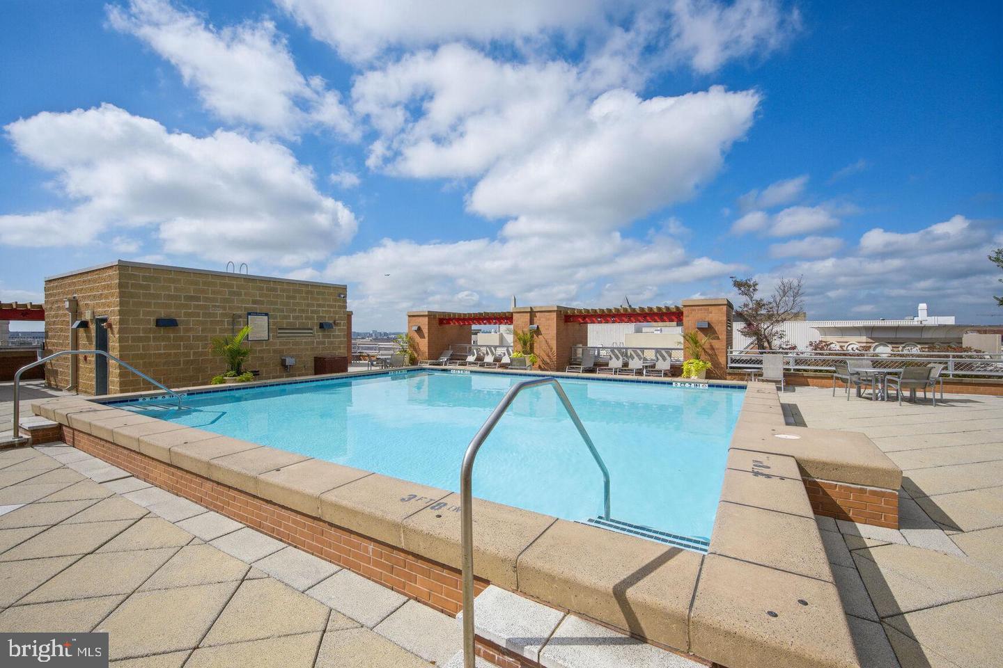 631 D STREET NW 1129