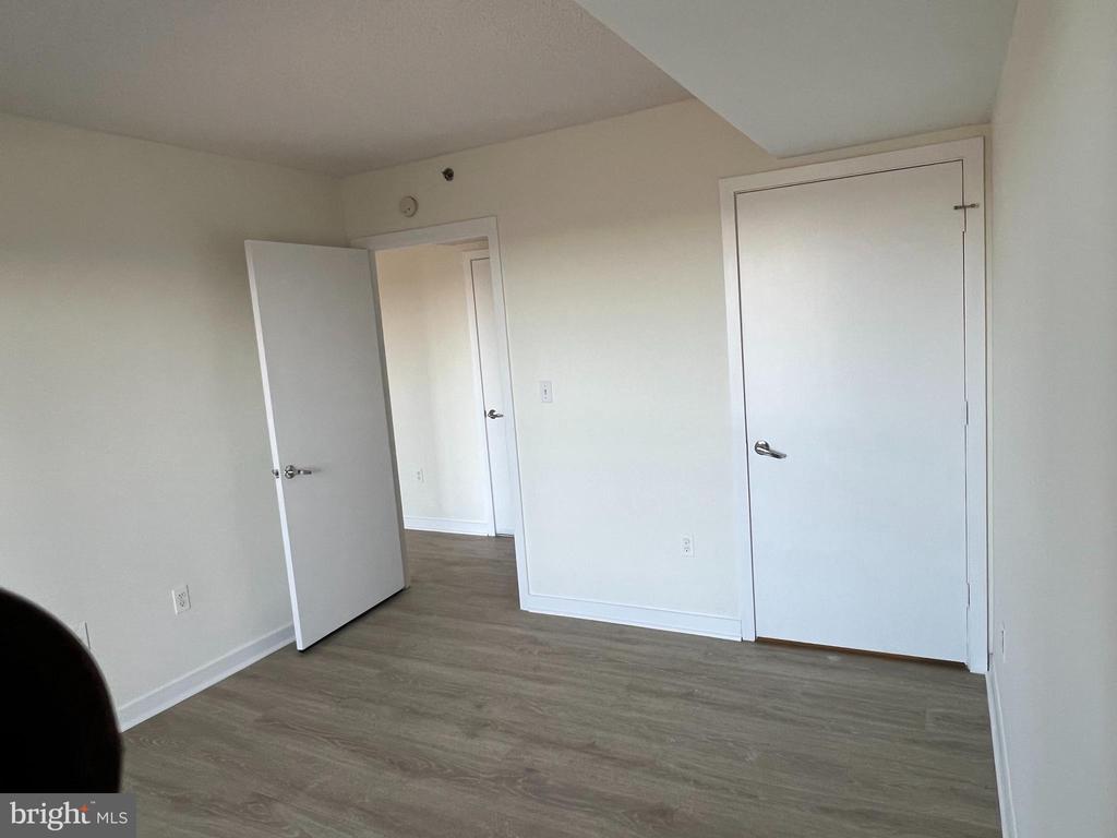 1275 25TH STREET NW Unit: 711
