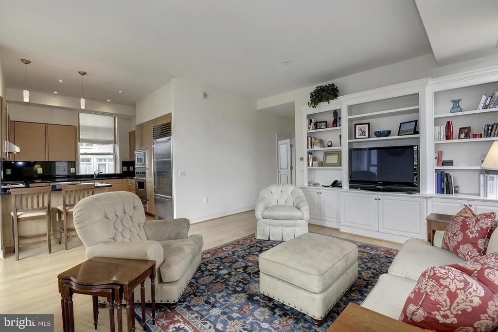 2425 L ST NW #415