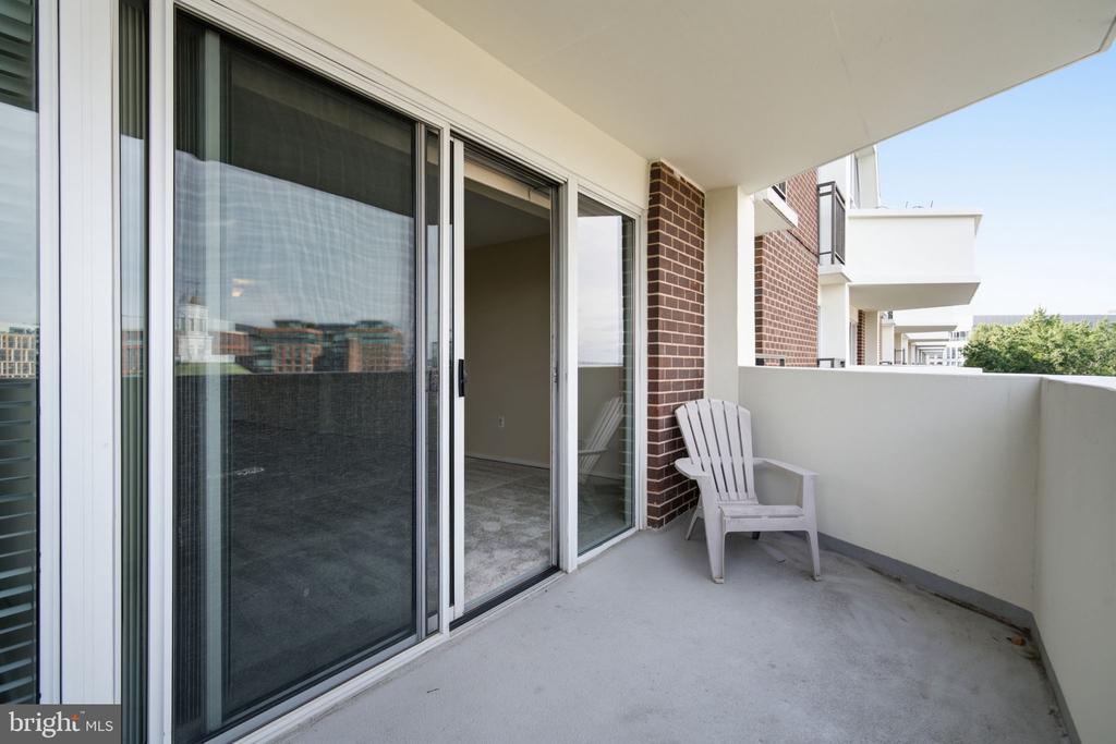 700 7TH STREET SW Unit: 717