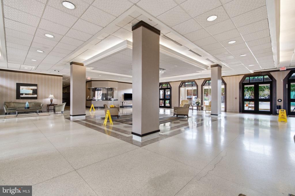 700 7TH STREET SW Unit: 717