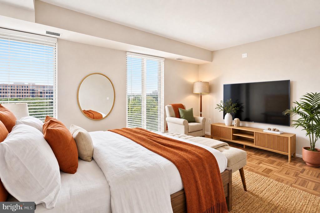 700 7TH STREET SW Unit: 717