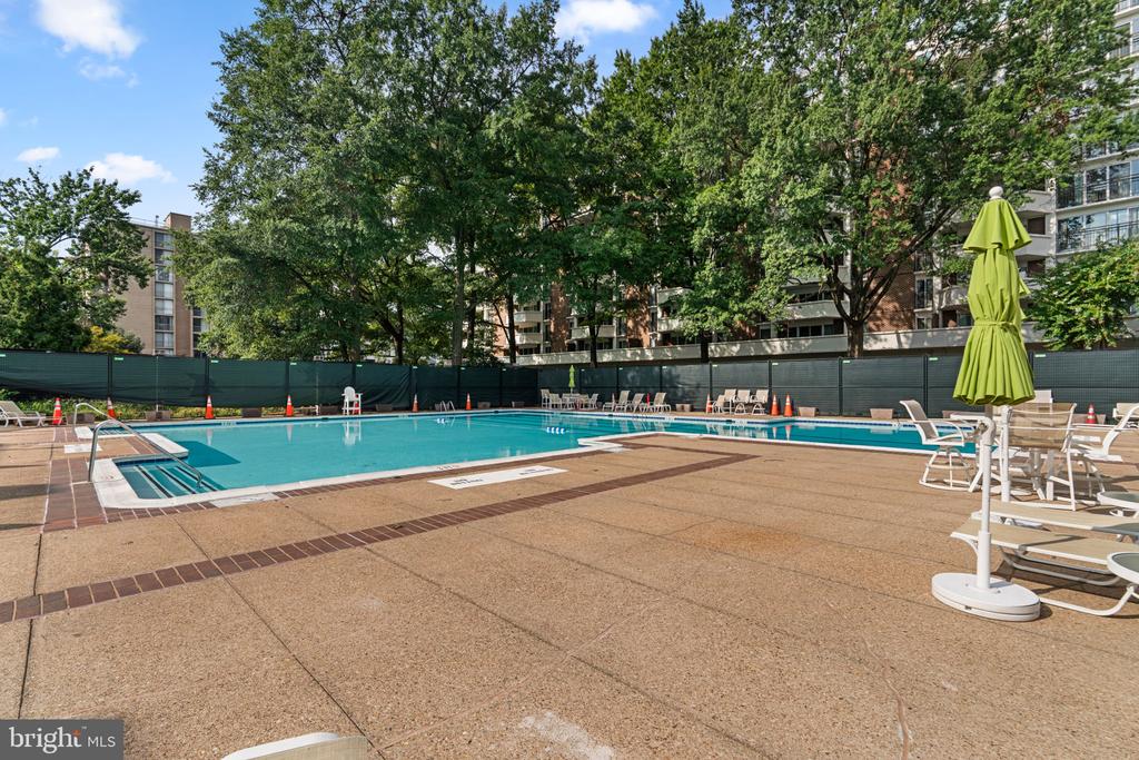 700 7TH STREET SW Unit: 717