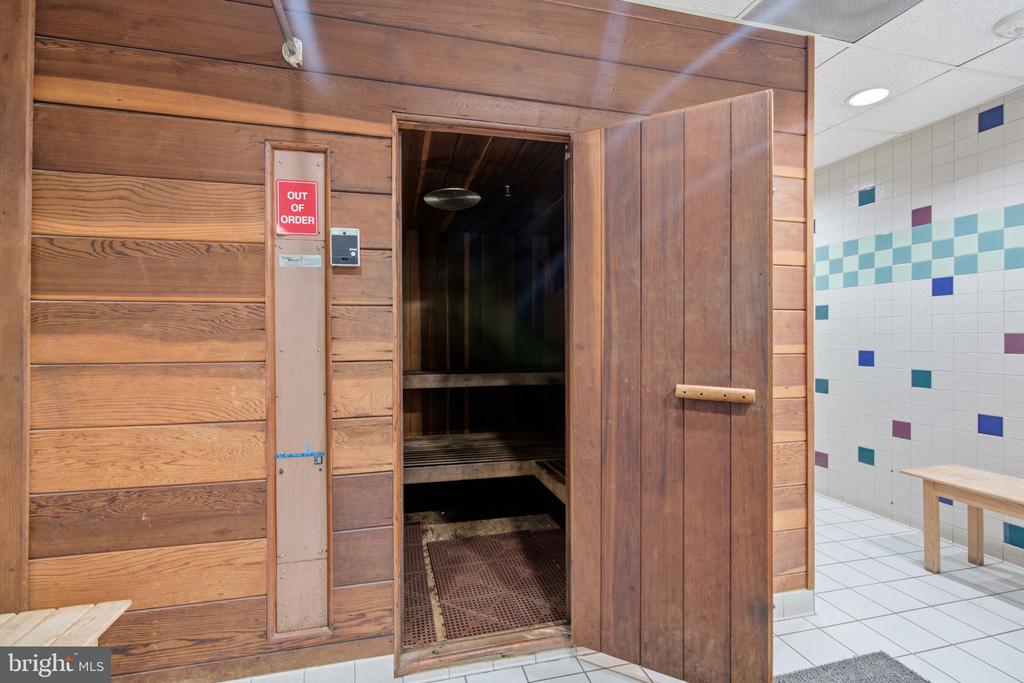 700 7TH STREET SW Unit: 717