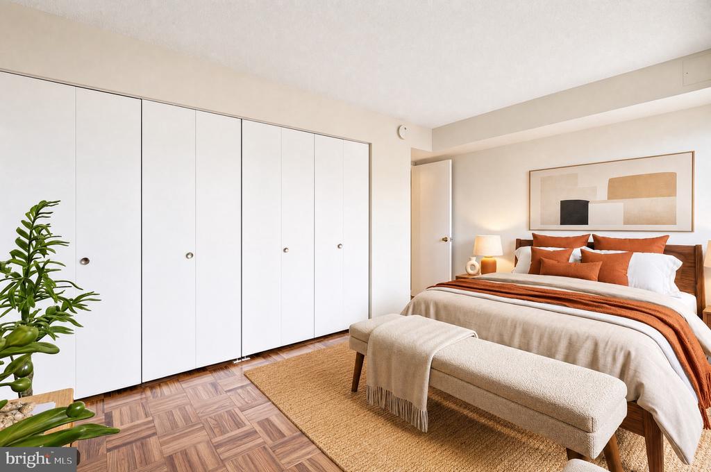 700 7TH STREET SW Unit: 717