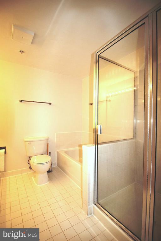 2301 N N STREET NW Unit: 407
