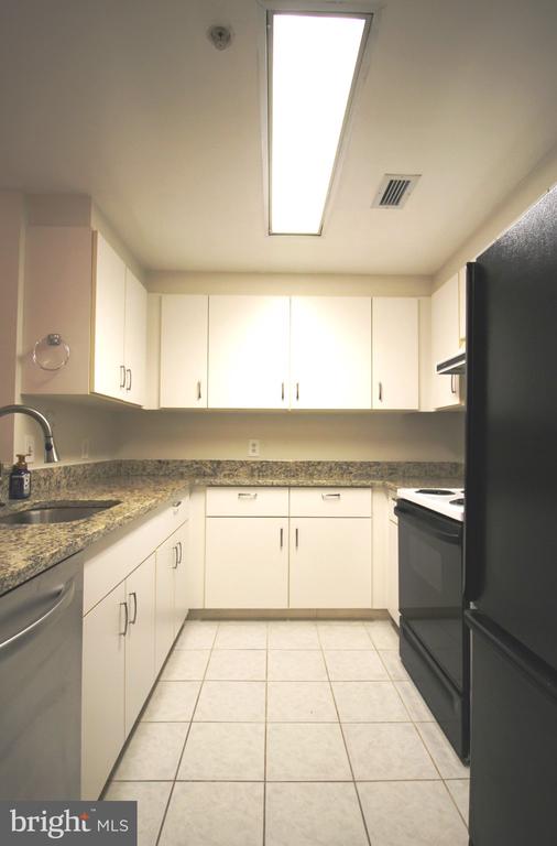 2301 N N STREET NW Unit: 407