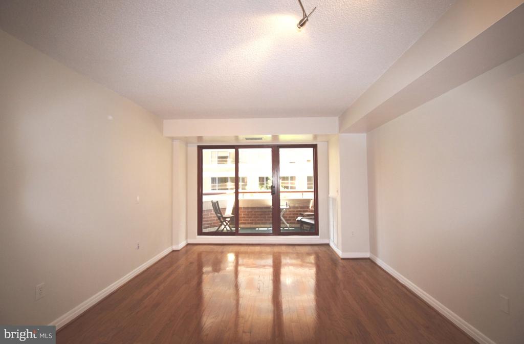 2301 N N STREET NW Unit: 407
