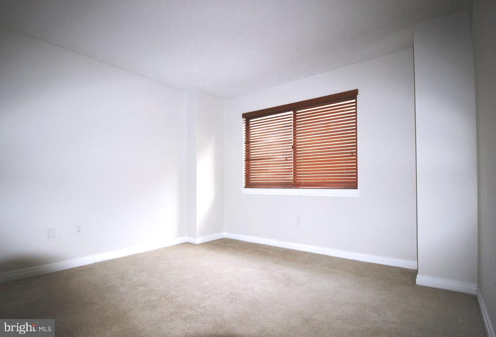 2301 N N STREET NW Unit: 407