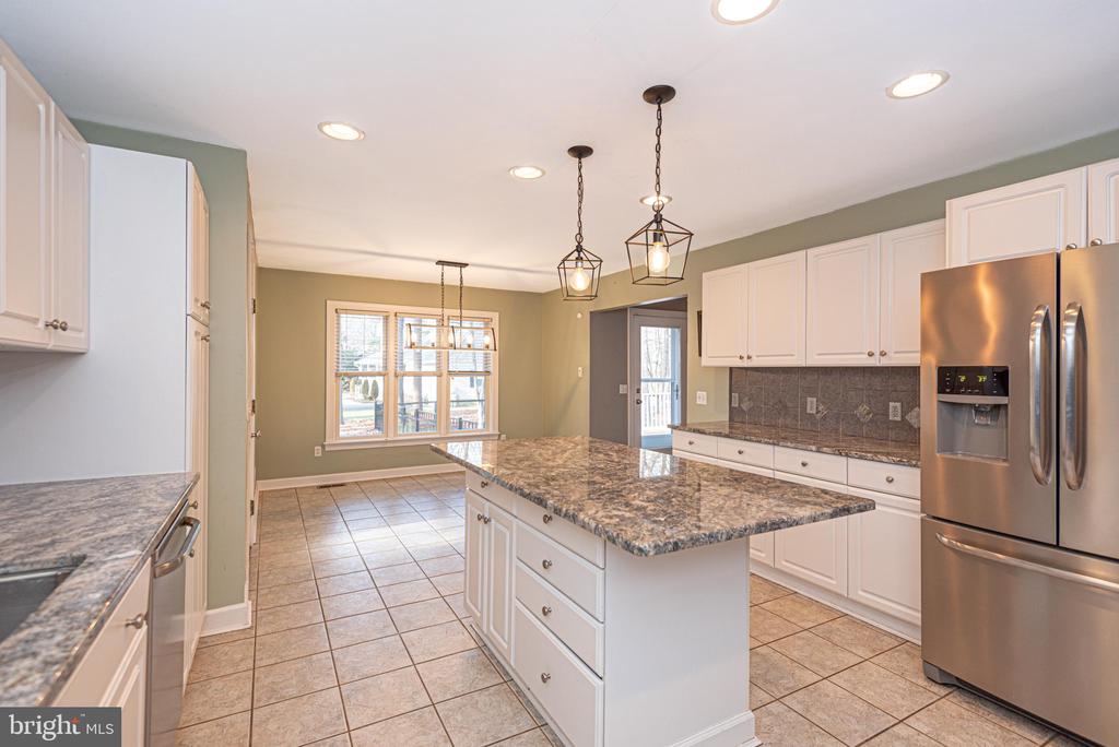 202 W MANOR DRIVE