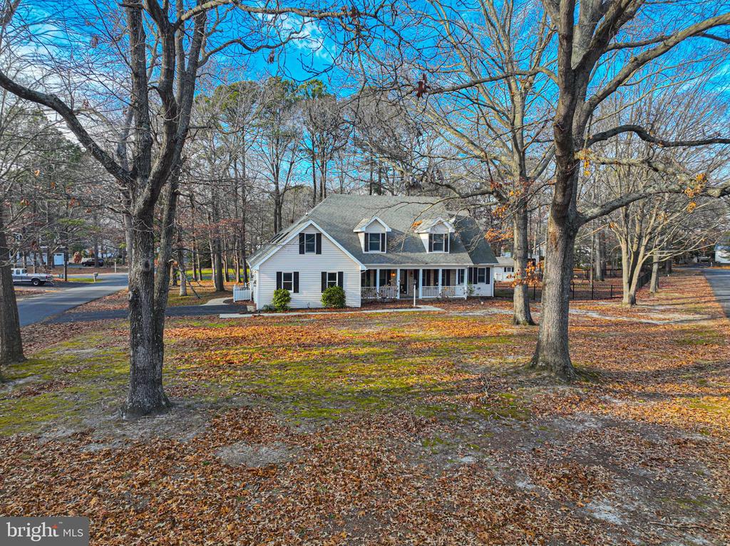 202 W MANOR DRIVE