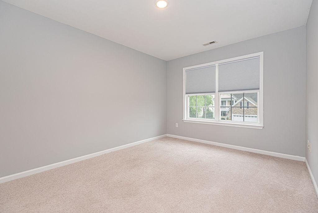 212 W BOURNE WAY