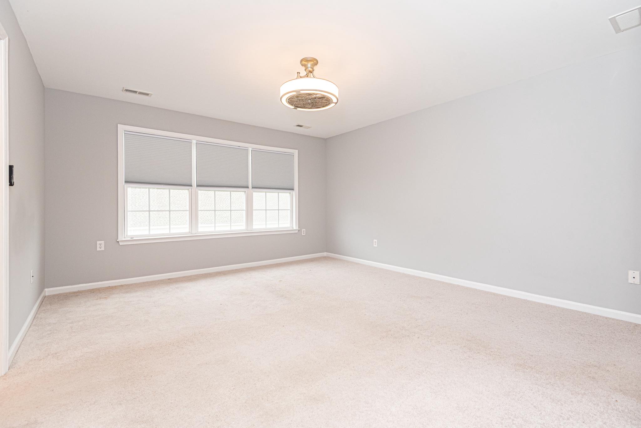 212 W BOURNE WAY