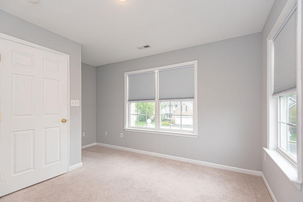 212 W BOURNE WAY
