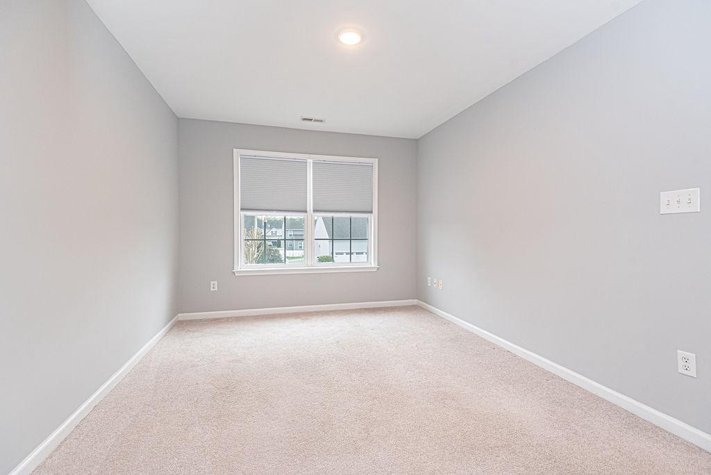 212 W BOURNE WAY