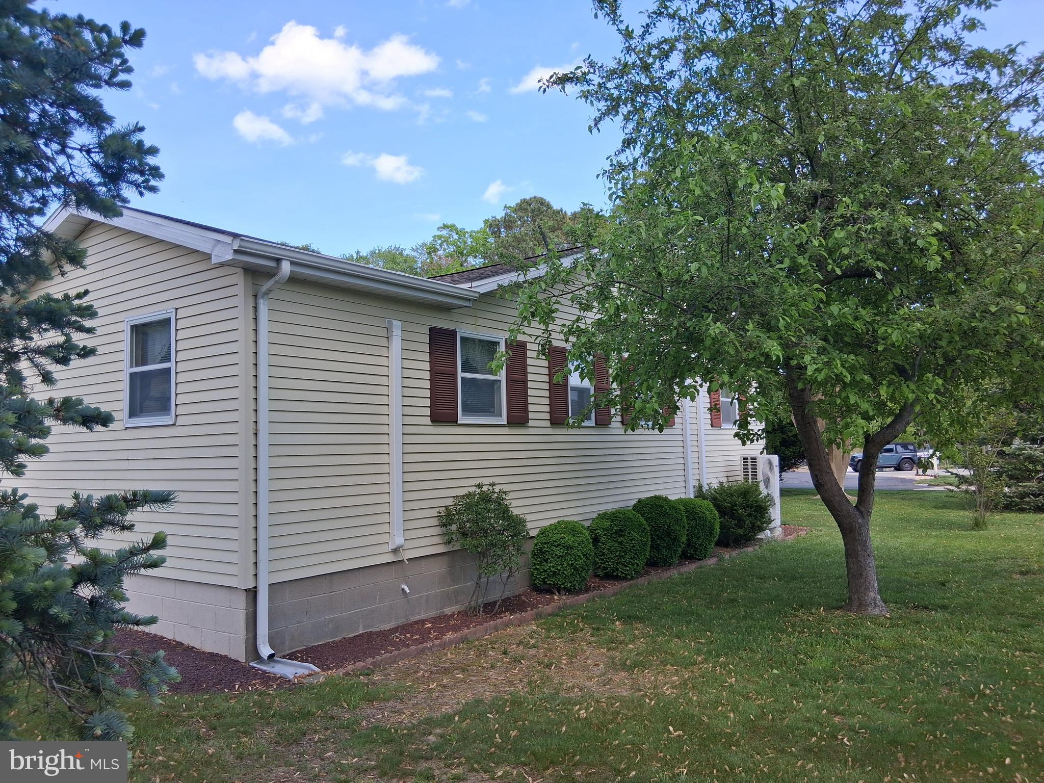 37072 CLUBHOUSE ROAD